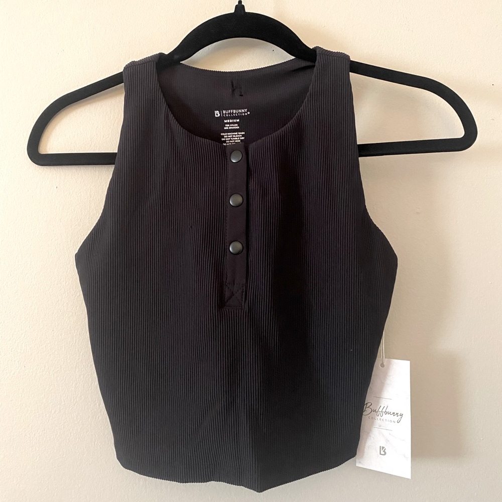 BuffBunny Henley Crop Onyx Black NWT Medium